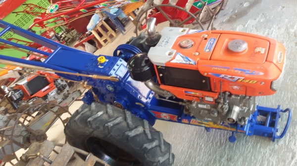 ขายเครื่อง RT140 พร้อมโครง ช้างบิน ราคา45000บาท จะชื้อแต่เครื่องก็ได้ ราคา35000บาท จะชื้อแต่โครงก็ได้ ราคา10000บาท ครับรถอยู่ วังบัว อ คลองขลุง จ กำแพง โทร 0813655997 อำพร พาเจริญราคานี้ยังต่อลองได้อีกนะครับ