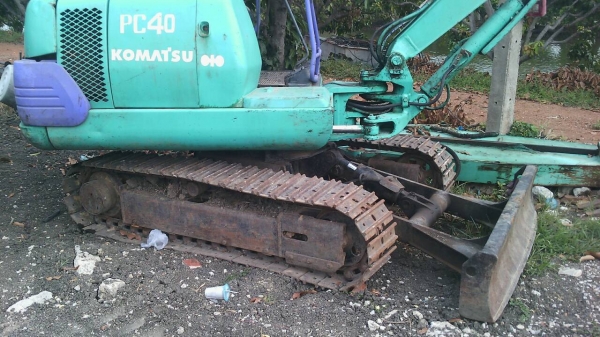 ขายด่วน Komatsu PC 30-7   เก่าไทย  สภาพพร้อมใช้งาน  โทร 089-3818694  ดวงนภา  เตียวตระกูล