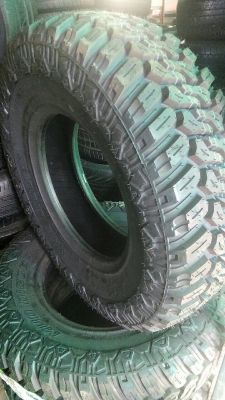 ขายยางมัด  30 X 9.5  R15 ยางใหม่ ขายชุดละ 12,500 บาท