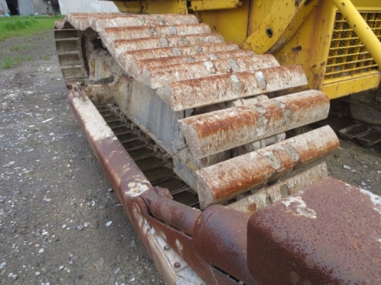 รถดันดิน KOMATSU D61PX-12  ปี2000 หากรอของได้ 30-45 วัน ติดต่อคุยกันได้เลยครับ