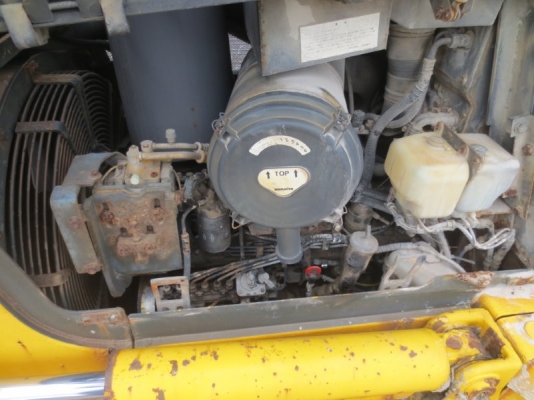 รถดันดิน KOMATSU D61PX-12  ปี2000 หากรอของได้ 30-45 วัน ติดต่อคุยกันได้เลยครับ