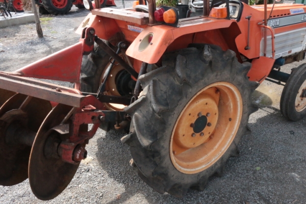 Kubota L2402 เก่าไทย พร้อมผาน 5