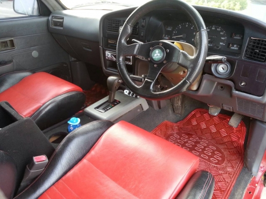 ขายไมตี้X4ประตูเกียออโต้ปี92ลงเครื่องjzติดแก๊สlpgเครื่องดี