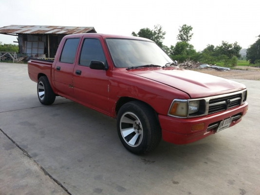 ขายไมตี้X4ประตูเกียออโต้ปี92ลงเครื่องjzติดแก๊สlpgเครื่องดี