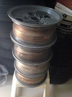 ชุดละ 3500 โทร. 0962085202 ครับ