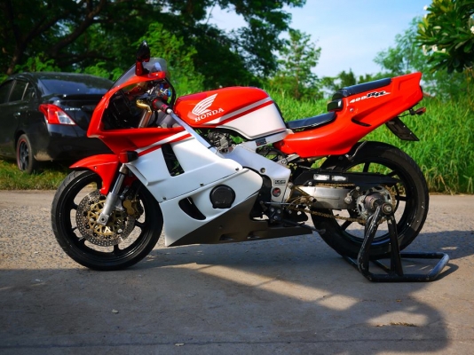 ขาย cbr92 ตัวคาร์บูไฟฟ้าพร้อมทะเบียนแท้ เครื่องดีมาก ระบบไฟสมบูรณ์ คาร์บูสมบูรณ์ พร้อมของแต่ง