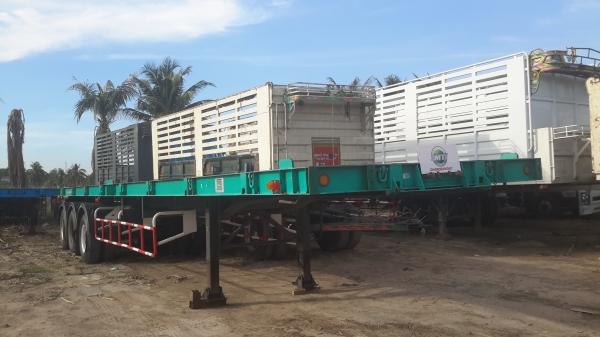 หางพ่วงพื้นเรียบพนัส  รุ่น PS3-SF1250B สามเพลา  สภาพสวย   พร้อมใช้งาน ชมสินค้าได้ที่ เอ็ม ที เจริญยนต์ สาขาปทุมธานี    โทร 081-4948363,081-7361541    ไอดีไลน์ 0814948363   >>> ผู้ขายแจ้งม.79 พร้อมแจ้งย้ายให้ลูกค้า<<<     &