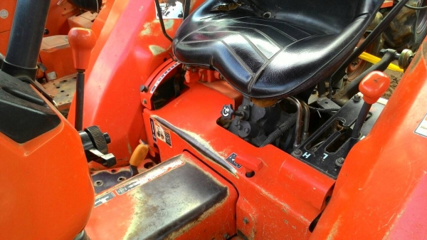 ขายรถไถ KUBOTA L3408 พร้อมดันหน้า ราคา 185,000 รถไร่เครื่องดี สภาพสวย อ.แกลง ระยอง สอบถาม 0818618678 ld line=carbonthai ขายรถไถ KUBOTA L3408 พร้อมดันหน้า ราคา 185,000 รถไร่เครื่องดี สภาพสวย อ.แกลง ระยอง สอบถาม 0818618678 ld line=carbonthai