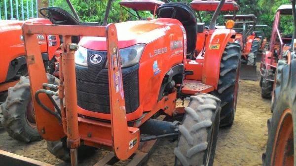 ขายรถไถ KUBOTA  L3608  พร้อมดันหน้า ราคา 275,000 เครื่องดี อ.แกลง ระยอง สอบถาม 0818618678 ld line=carbonthai