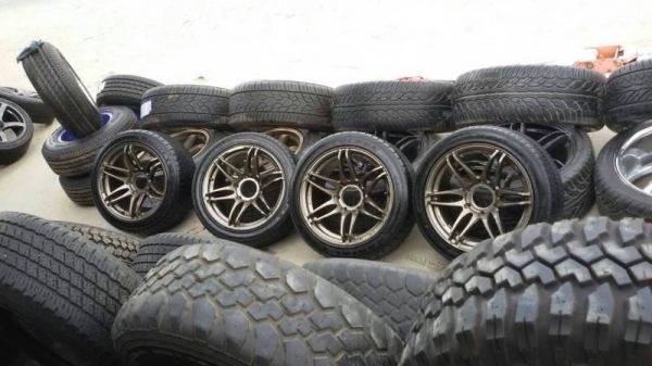 ล้อ MR2 ขอบ 17 6รูพร้อมยาง