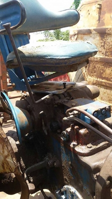 ขายด่วน!!! รถไถฟอร์ด 77 ราคาถูก