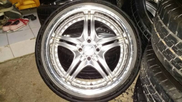 ล้อ VIP ขอบ 17 4รู 100 พร้อมยาง 205 40 17 dunlop dz ปี 13