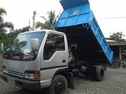 หกล้อ อีซูซุ 115 แรง แอร์ พ.เวอร์ สภาพดีสวยพร้อมใช้งาน เล่มทะเบียนชุดโอนพร้อม