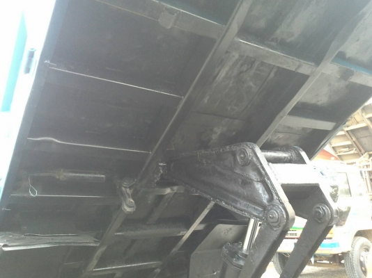 หกล้อ อีซูซุ 115 แรง แอร์ พ.เวอร์ สภาพดีสวยพร้อมใช้งาน เล่มทะเบียนชุดโอนพร้อม