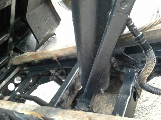 หกล้อ อีซูซุ 115 แรง แอร์ พ.เวอร์ สภาพดีสวยพร้อมใช้งาน เล่มทะเบียนชุดโอนพร้อม