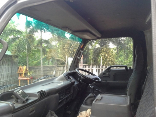 หกล้อ อีซูซุ 115 แรง แอร์ พ.เวอร์ สภาพดีสวยพร้อมใช้งาน เล่มทะเบียนชุดโอนพร้อม