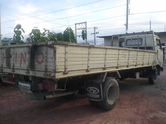 HINO 6ล้อ กะบะยาว 5.5 ม. หัวเดิมๆ บางๆ เครื่องดี ครัทซีสวยจัด ขาย 380,000 บาท (ศุภากร 081-4252943)