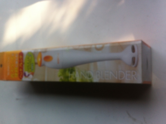 เครื่องบดสับละเอียดแบบนำเครื่องไปบดสับในแก้ในโถได้เลย ใช้ไฟ 100 V.