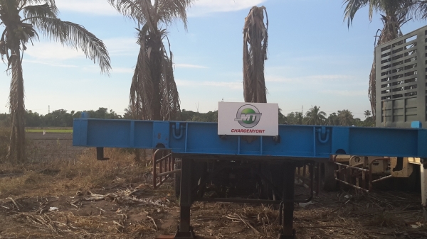 หางพ่วงพื้นเรียบพนัสมาวิน สภาพสวย พร้อมใช้งาน  สนใจชมสินค้าได้ที่ เอ็ม ที เจริญยนต์ สาขาปทุมธานี    โทร 081-4948363,081-7361541   ไอดีไลน์ 0814948363  >>>ยินดีให้บริการจัดไฟแนนท์<<<