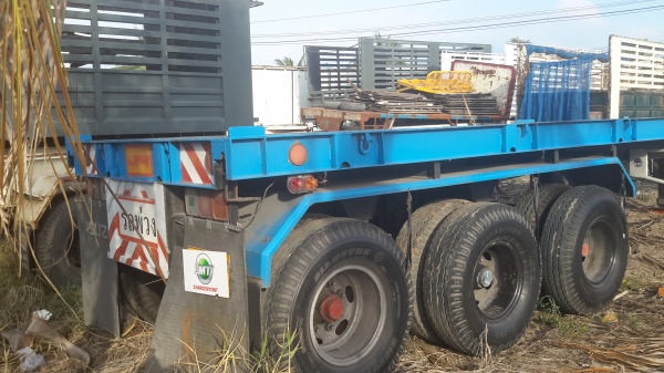 หางพ่วงพื้นเรียบพนัสมาวิน สภาพสวย พร้อมใช้งาน  สนใจชมสินค้าได้ที่ เอ็ม ที เจริญยนต์ สาขาปทุมธานี    โทร 081-4948363,081-7361541   ไอดีไลน์ 0814948363  >>>ยินดีให้บริการจัดไฟแนนท์<<<