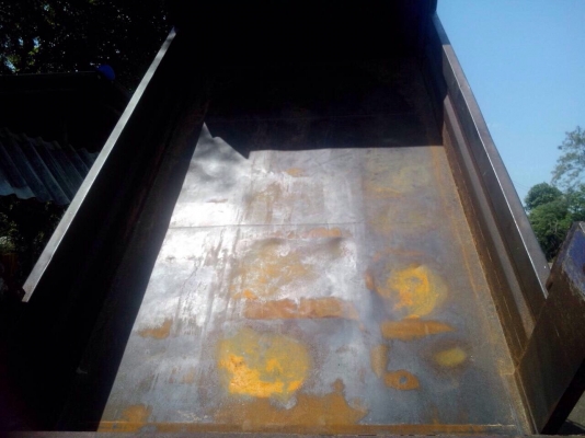 ISUZU DECA 195 HP 6HE1 หกล้อดั๊มพ์ กระบะดั๊มพ์เหล็ก 5 ตันความยาว 3.60 เมตรสภาพดีสวยพร้อมบรรทุกหนักได้เลย เครื่องยนต์แรงดีสุดๆครับ ภายในเก๋งคอนโซลสวยครบ แอร์เย็น พวงมาลัยเพาเวอร์ ระบบเบรคทริ๊ปฟี้ครบครัน ช่วงล่างใหญ่แน่นหนึบ คัชซีไม่มีแตกไม่มีบวม ยาง 8.25 ข