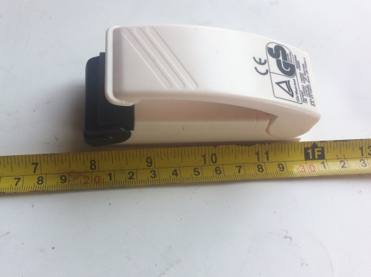 เครื่องซิลถุงพลาสติกแบบพกพา ใช้ง่านง่ายสะดวก ใช้ถ่านสองก้อน