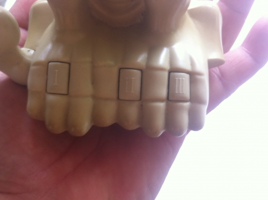 ขุดของเล่นแกล้งคน ขุดหัวกระโหลกมีไฟและขยับได้ มีโมดการตั้งค่าหลายอย่าง