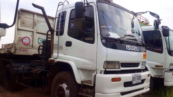 ขายด่วน  รถสิบล้อสองเพลาหัวลาก   ISUZU  DEGA 270 ปี 41  พร้อมใช้งาน  เอกสารพร้อม