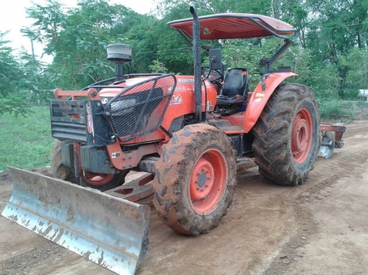 ขายรถไถ KUBOTA M9540 ปี 53 ใช้งานน้อย เอกสารเล่มทะเบียน อุปกรณ์ผาน 3 และผานดันหน้า ผาน 6 ไม่ให้ครับ ราคาต่อรองได้