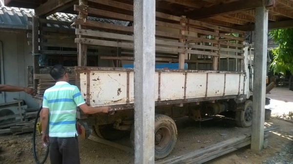 ขาย 6 ล้อ KM310 เครื่อง DM100 100 แรงม้า คัสซีสวยใช้ได้ ทะเบียนขาด 3 ปี ราคาต่อรองได้