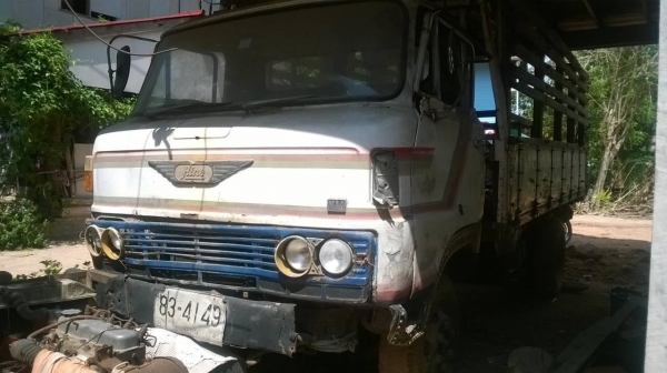 ขาย 6 ล้อ KM310 เครื่อง DM100 100 แรงม้า คัสซีสวยใช้ได้ ทะเบียนขาด 3 ปี ราคาต่อรองได้