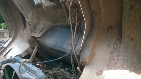 ขาย 6 ล้อ HINO KM777 เครื่อง WO4D 117 แรงม้า คัสซีสวยตลอดเส้น มีสโลว์กลาง ทะเบียนเต็มพร้อมโอน ราคาต่อรองได้