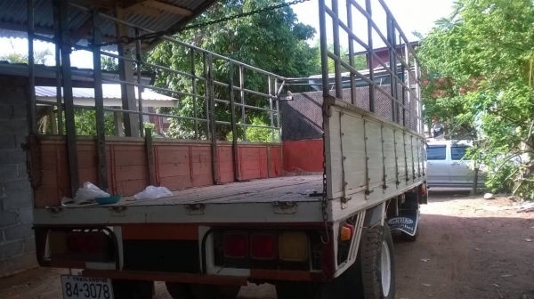 ขาย 6 ล้อ HINO KM777 เครื่อง WO4D 117 แรงม้า คัสซีสวยตลอดเส้น มีสโลว์กลาง ทะเบียนเต็มพร้อมโอน ราคาต่อรองได้