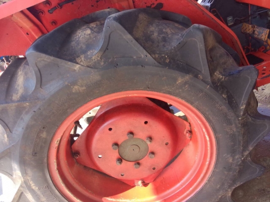 แทรคเตอร์ คูโบต้า L2402 พร้อมผาน 5