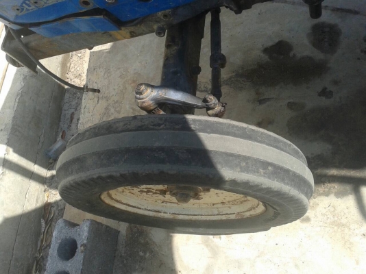 แทรคเตอร์อิเซกิ TL2500 พร้อมผาน 5 แทรคเตอร์อิเซกิ TL2500 พร้อมผาน 5