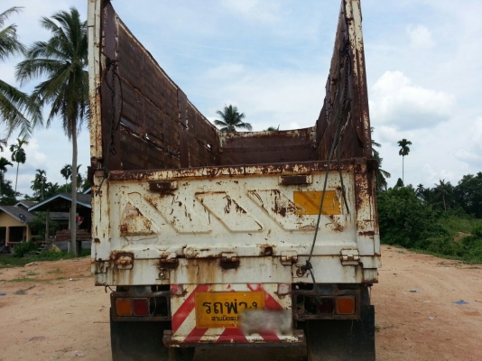 ขายหางพ่วง  สามมิต  2  เพลา. ปี 49   ( ไม่ดั้ม. )    สนใจติดต่อ  081  -  6079515