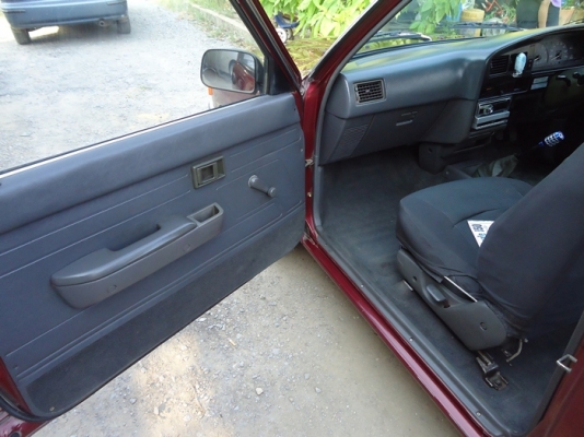 กระบะ  Toyota   ไมตี้ แค็ป สภาพดี พร้อมใช้    เครื่องยนต์ ดี   เทอร์โบ  TOYOTA  อินเตอร์