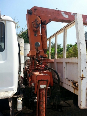 รถอีซูซุ 6 ล้อ FTR 12 HA - เปลื่ยนเครื่อง  175 แรงม้า  ติดเครน 3 ตัน.  ปี 38    สนใจติดต่อ  081 - 6079515