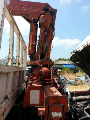 รถอีซูซุ 6 ล้อ FTR 12 HA - เปลื่ยนเครื่อง  175 แรงม้า  ติดเครน 3 ตัน.  ปี 38    สนใจติดต่อ  081 - 6079515