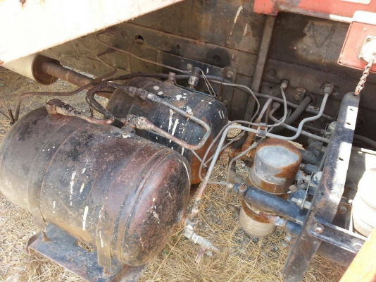 รถอีซูซุ 6 ล้อ FTR 12 HA - เปลื่ยนเครื่อง  175 แรงม้า  ติดเครน 3 ตัน.  ปี 38    สนใจติดต่อ  081 - 6079515