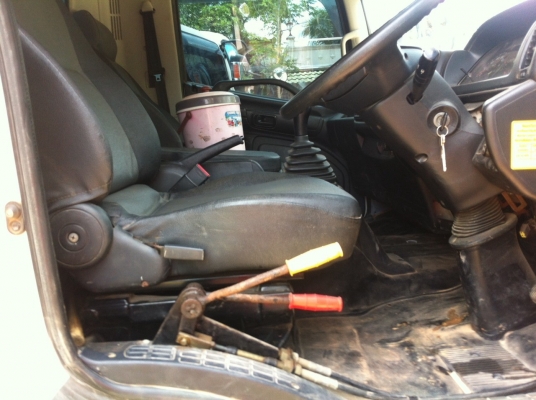 รถฮีโน่ 6 ล้อดั้ม 175 แรงม้า. ปี 56   ( รถวิ่ง 46,xxx กว่า กม. )    สนใจติดต่อ  081 - 6079515