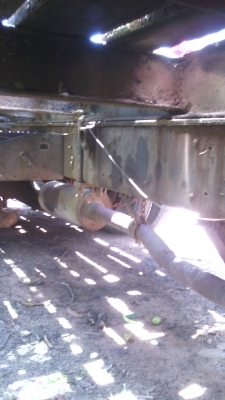 ขายรถเทนเลอร์สิบล้อ 2 เพลาNISSAN   UD    cw 41 พร้อมใช้ราคาถูก