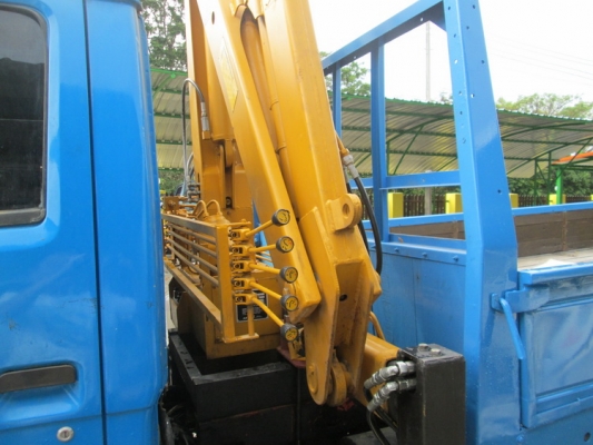 6 ล้อติดเครน สภาพสวย พร้อมใช้งาน