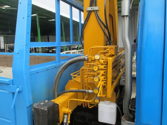 6 ล้อติดเครน สภาพสวย พร้อมใช้งาน