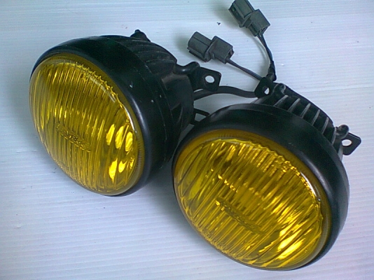 สปอร์ตไลท์ซิ่งหน้าเหลือง RAYBRIG แท้