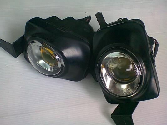 ไฟโปรเจคเตอร์ตัดหมอก JAPAN ไฟโปรเจคเตอร์ตัดหมอก JAPAN