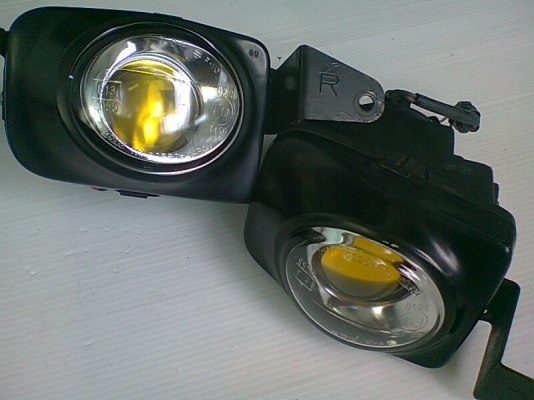 ไฟโปรเจคเตอร์ตัดหมอก JAPAN