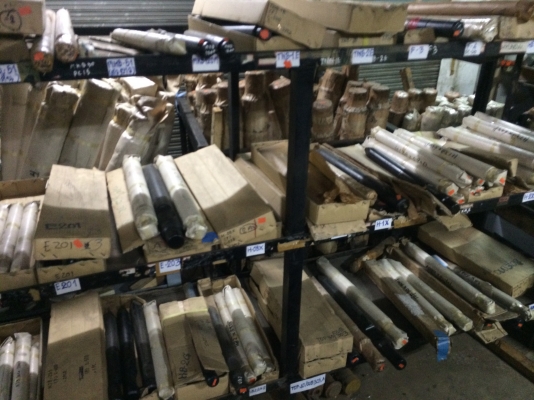 ลูกสูบ/เข็มสากหัวแย็กทุกยี่ห้อทุกรุ่น ราคาถูก (ต่อรองได้)