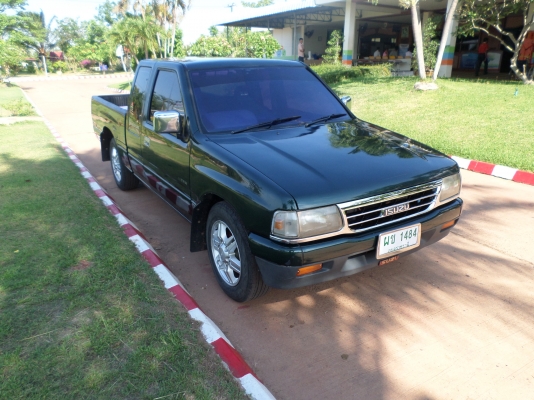 ขายรถกระบะ ISUZU -TFR SPACE CAB มังกรทองปี35 พวงมาลัยพาเวอร์ เครื่องแน่นๆแรงดีไม่ไอไม่จามเครื่องนิ่งมากครับประหยัดน้ำมันสุดๆ ช่วงล่างแน่นปึกครัชชีเดิมสวยไม่มีผุ .... เอกสารพร้อมโอน+ภาษีพรบ.เม.ย.ปี59...สีเขียวสวยๆไร้ที่ติ+แอร์ทำมาใหม่เปลี่ยนคอมล้างตู้แอร์เ