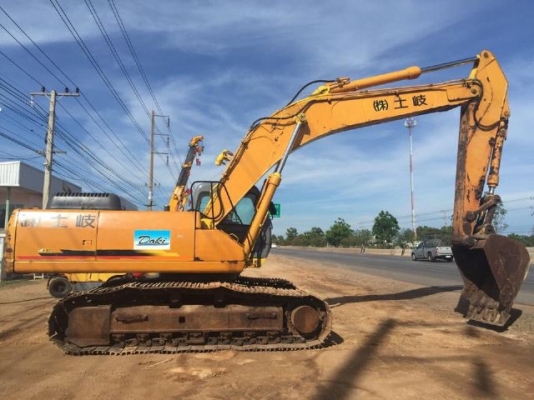 ขายรถแบคโฮ SUMITOMO SH300-3 รถนอกนำเข้าเองจากญี่ปุ่น สภาพสวยพร้อมใช้งาน มีVDOการทำงานครับ